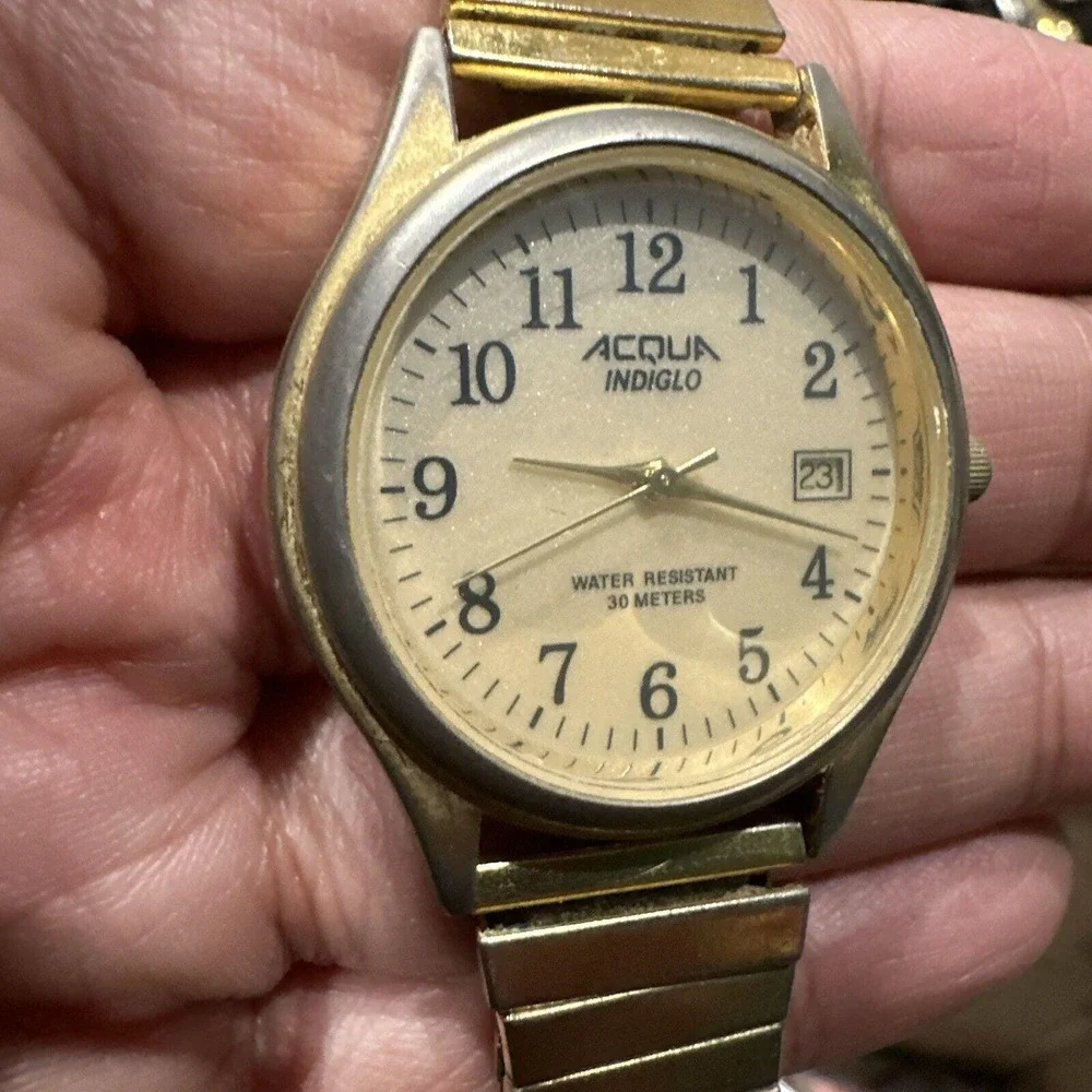 Working Acqua 36mm by Timex Indiglo men's‎ Gold Watch. 4.775.964  Light Works
